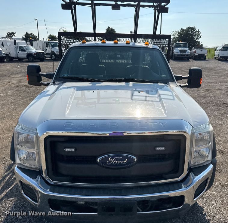 image for item EG6083 2016 Ford F550 Super Duty flatbed truck