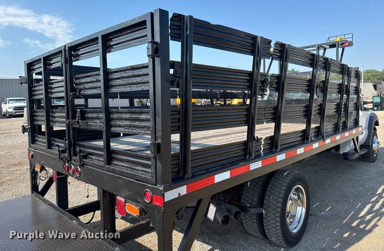 image for item EG6083 2016 Ford F550 Super Duty flatbed truck