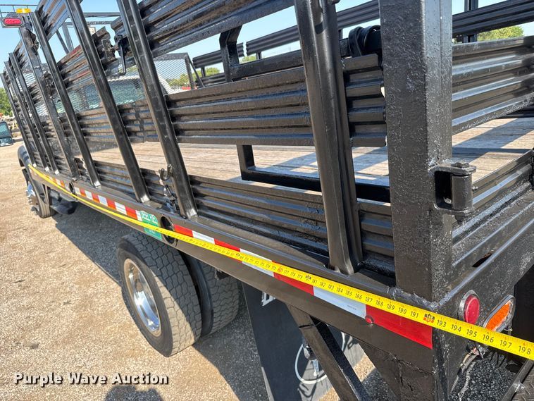 image for item EG6083 2016 Ford F550 Super Duty flatbed truck
