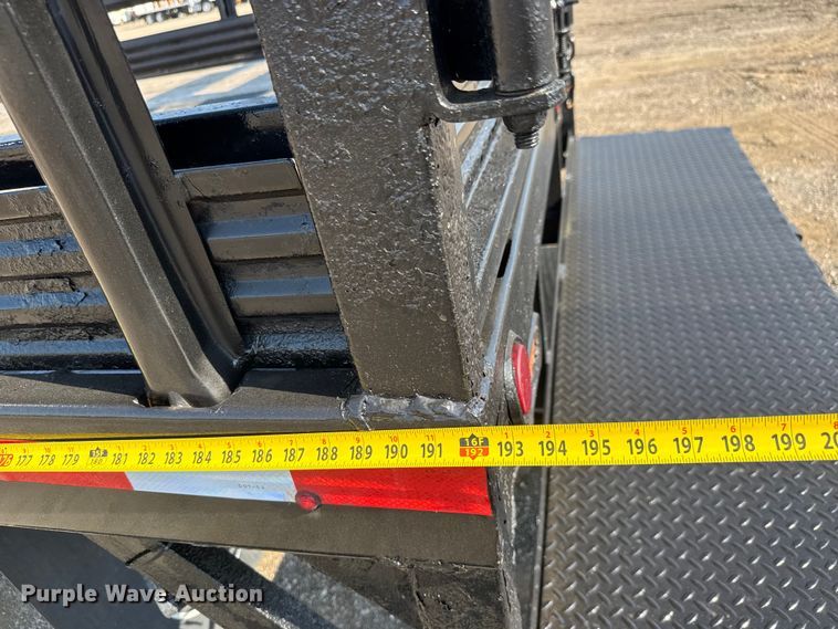 image for item EG6083 2016 Ford F550 Super Duty flatbed truck