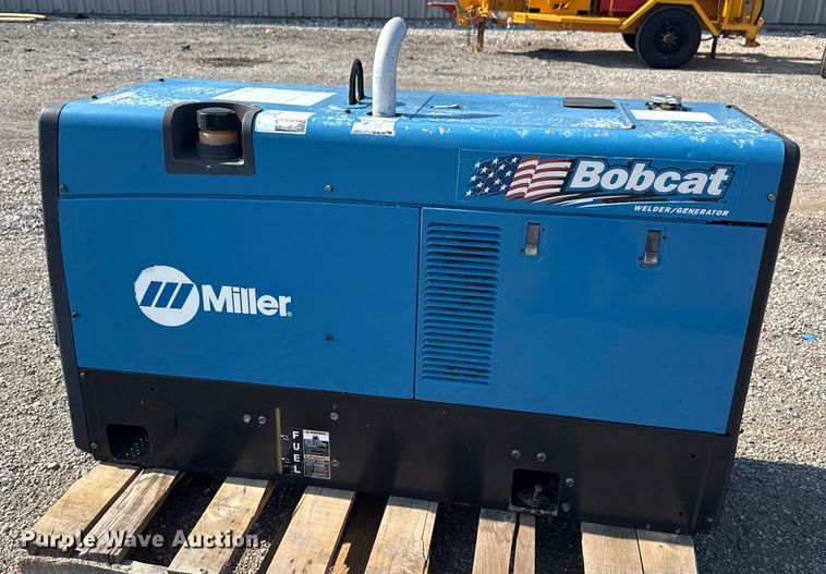 image for item EG6092 2009 Miller Bobcat 250 welder