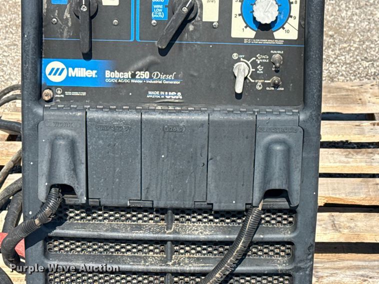 image for item EG6092 2009 Miller Bobcat 250 welder