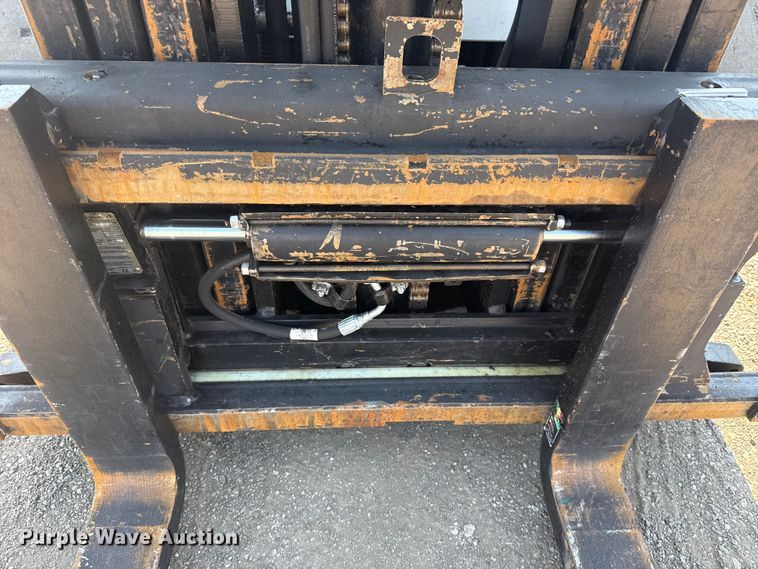 image for item EG6093 2000 Yale GLP050RGNUAE084 forklift