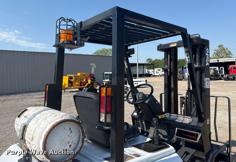 image for item EG6093 2000 Yale GLP050RGNUAE084 forklift