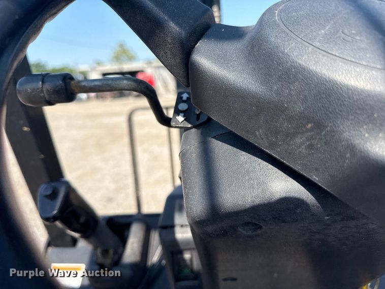 image for item EG6093 2000 Yale GLP050RGNUAE084 forklift