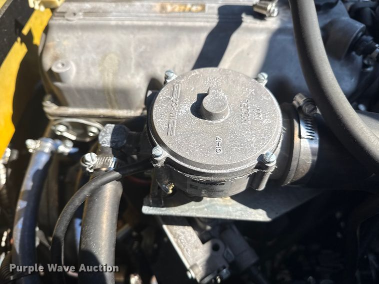 image for item EG6093 2000 Yale GLP050RGNUAE084 forklift