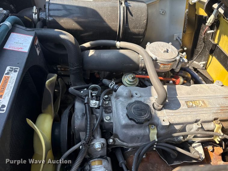 image for item EG6093 2000 Yale GLP050RGNUAE084 forklift