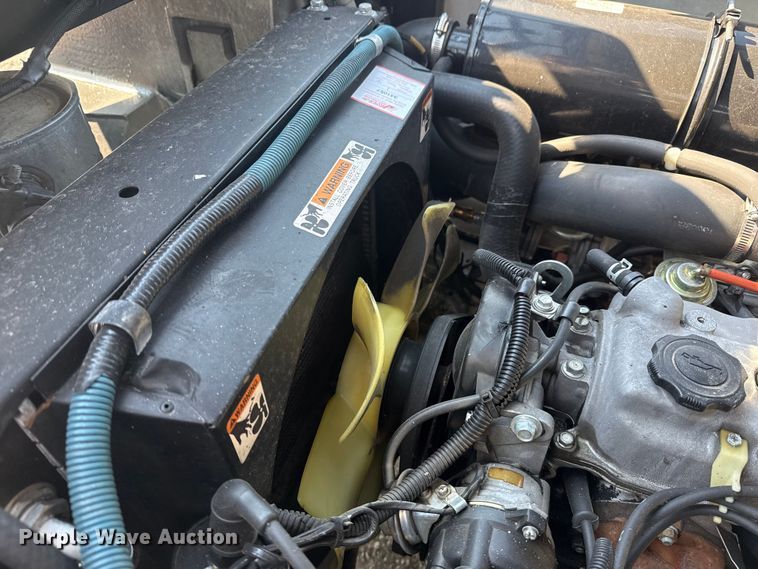 image for item EG6093 2000 Yale GLP050RGNUAE084 forklift