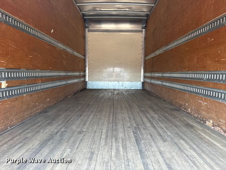 image for item EG6097 2014 Mitsubishi Fuso FE Duonic box truck