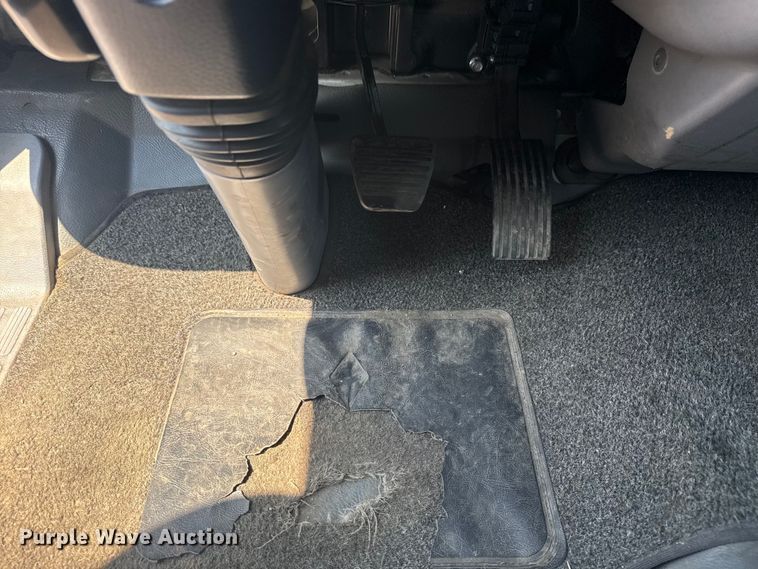 image for item EG6097 2014 Mitsubishi Fuso FE Duonic box truck