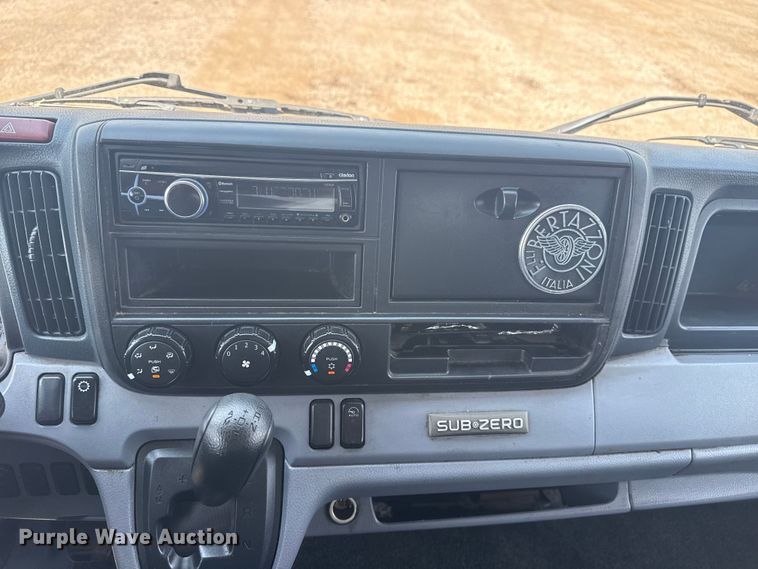 image for item EG6097 2014 Mitsubishi Fuso FE Duonic box truck