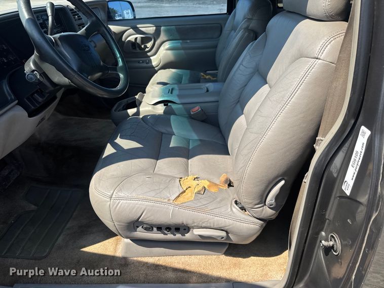 image for item EG6105 1999 Chevrolet Tahoe SUV