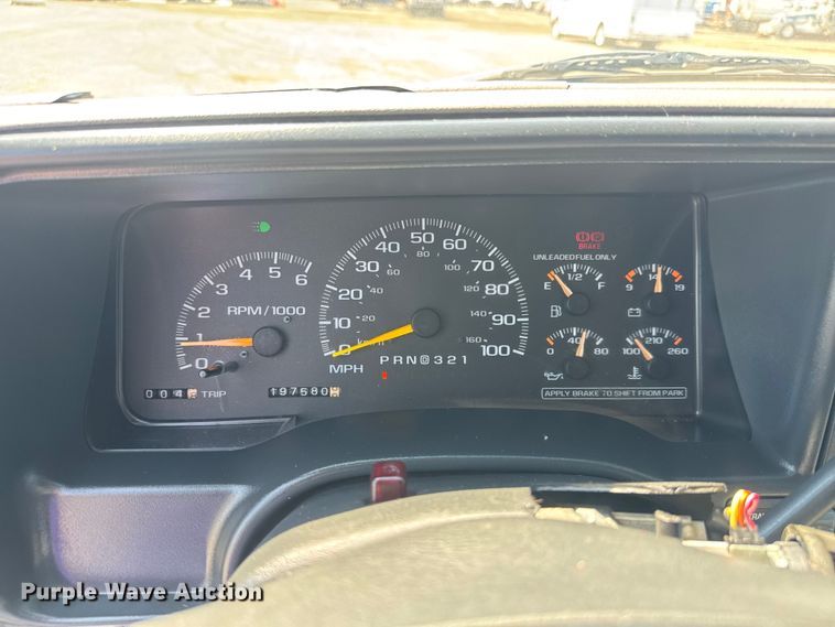 image for item EG6105 1999 Chevrolet Tahoe SUV