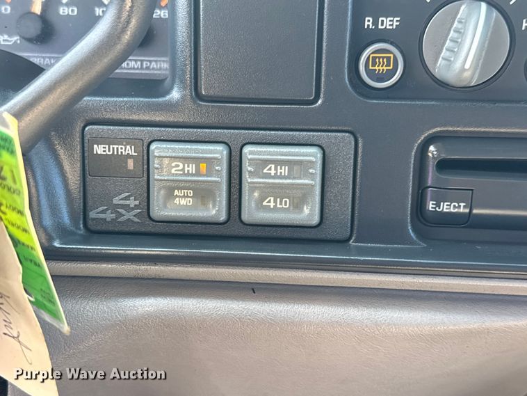 image for item EG6105 1999 Chevrolet Tahoe SUV