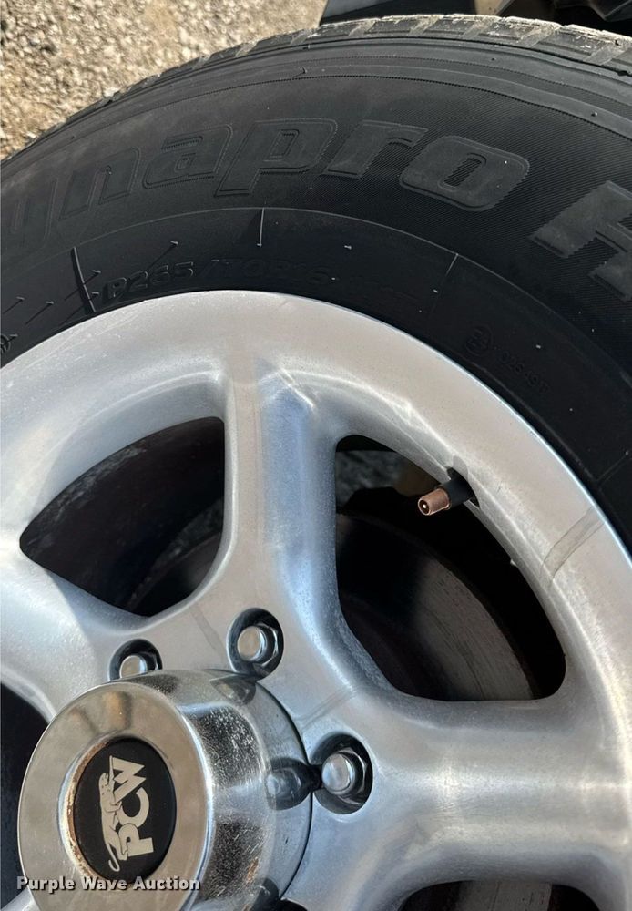 image for item EG6105 1999 Chevrolet Tahoe SUV