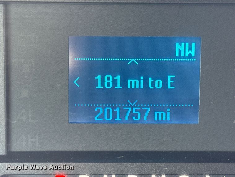 image for item EG6108 2017 Ford F350 Super Duty Crew Cab flatbed pickup truck