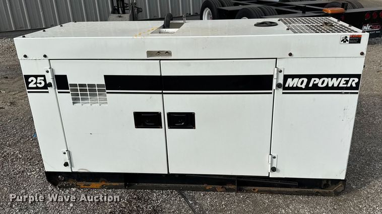 image for item EG6116 2001 MQ Power Whisperwatt DCA-25SSIU generator