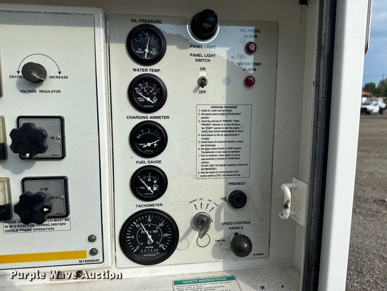 image for item EG6116 2001 MQ Power Whisperwatt DCA-25SSIU generator