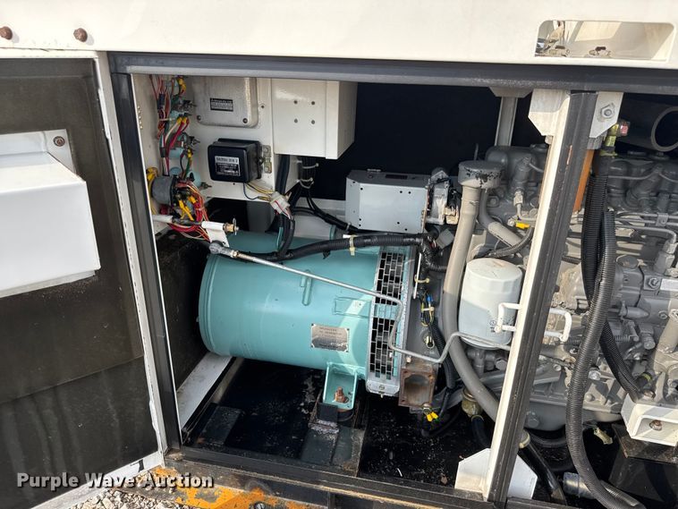 image for item EG6116 2001 MQ Power Whisperwatt DCA-25SSIU generator