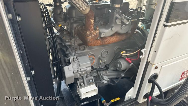 image for item EG6116 2001 MQ Power Whisperwatt DCA-25SSIU generator