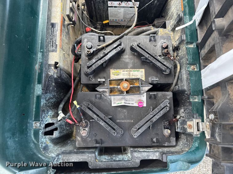 image for item EG6121 2008 Club Car golf cart