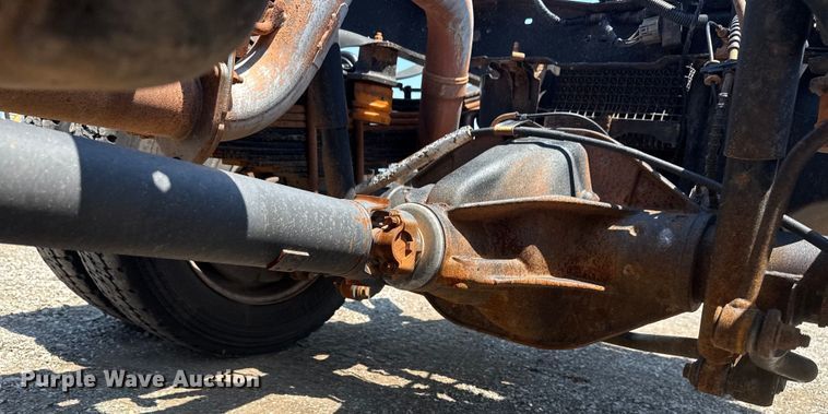 image for item EG6123 2018 Ford F550 Super Duty truck cab and chassis