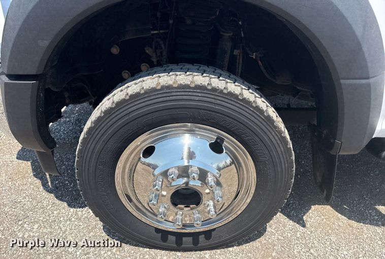 image for item EG6123 2018 Ford F550 Super Duty truck cab and chassis