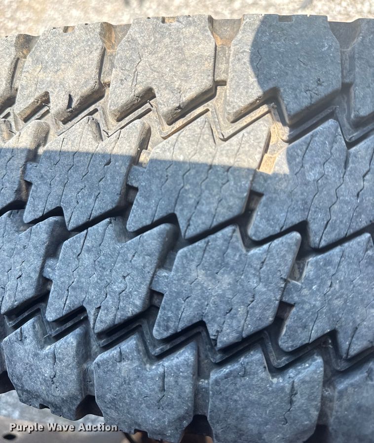 image for item EG6123 2018 Ford F550 Super Duty truck cab and chassis