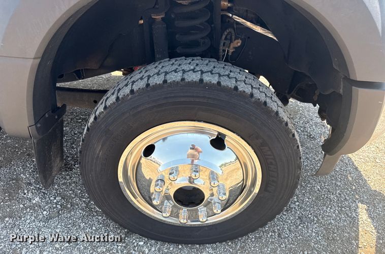 image for item EG6123 2018 Ford F550 Super Duty truck cab and chassis