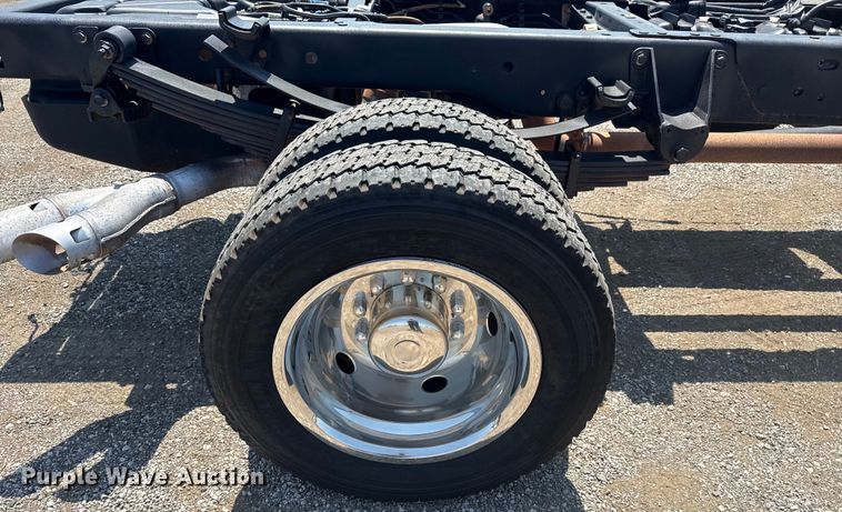 image for item EG6123 2018 Ford F550 Super Duty truck cab and chassis