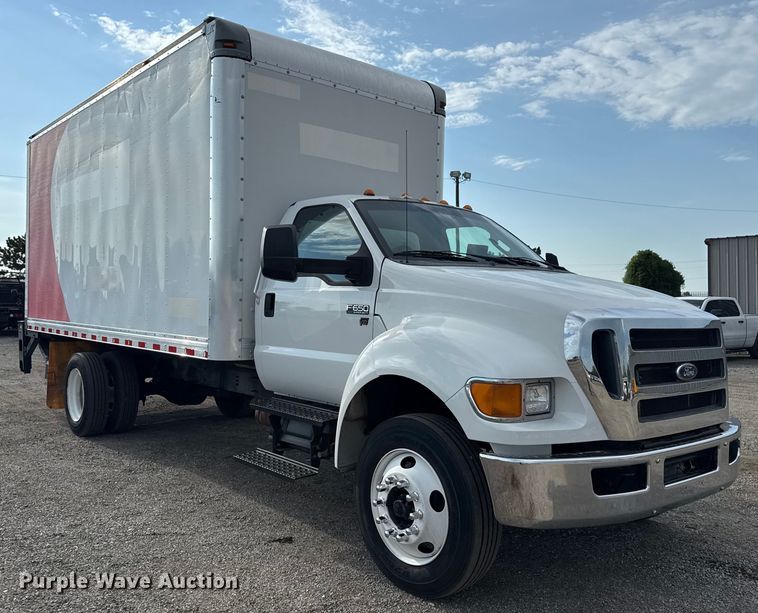 image for item EG6125 2013 Ford F650 Super Duty box truck
