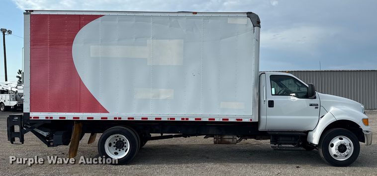 image for item EG6125 2013 Ford F650 Super Duty box truck