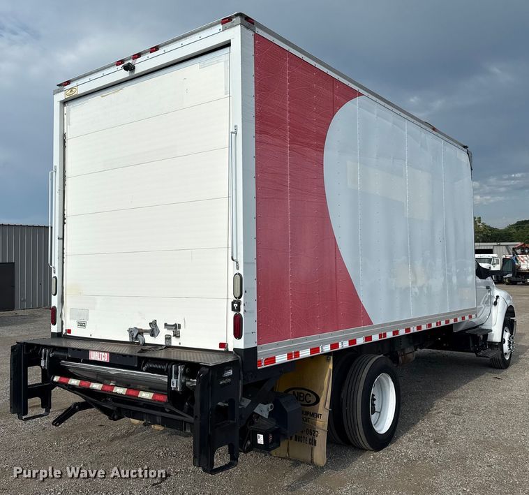 image for item EG6125 2013 Ford F650 Super Duty box truck