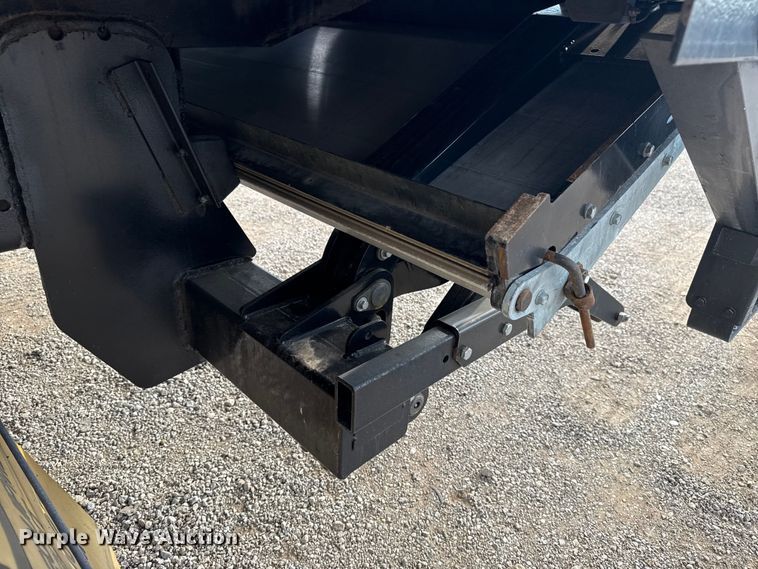 image for item EG6125 2013 Ford F650 Super Duty box truck