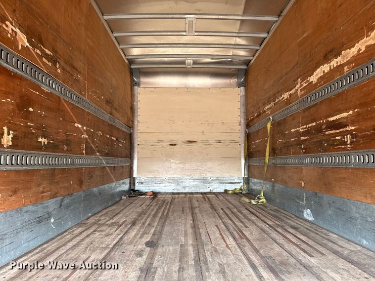 image for item EG6125 2013 Ford F650 Super Duty box truck