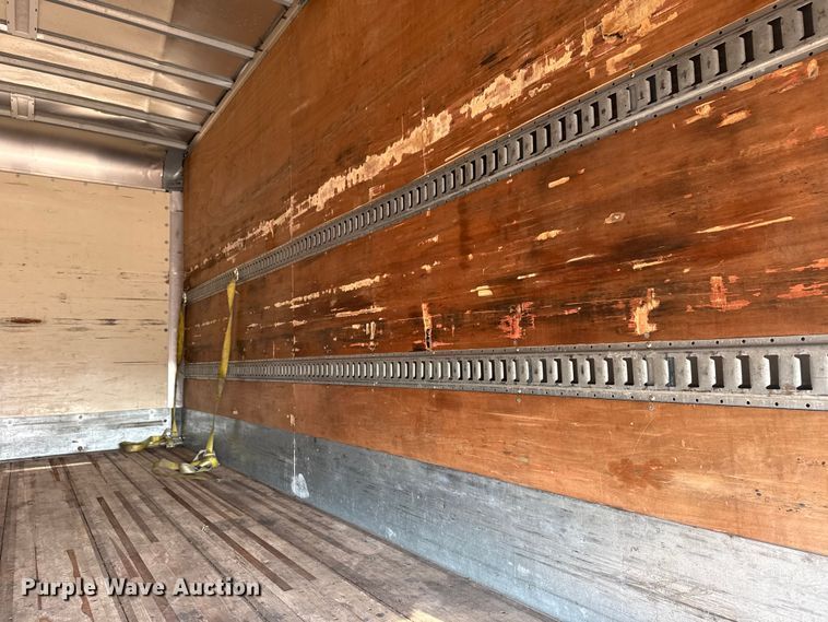 image for item EG6125 2013 Ford F650 Super Duty box truck