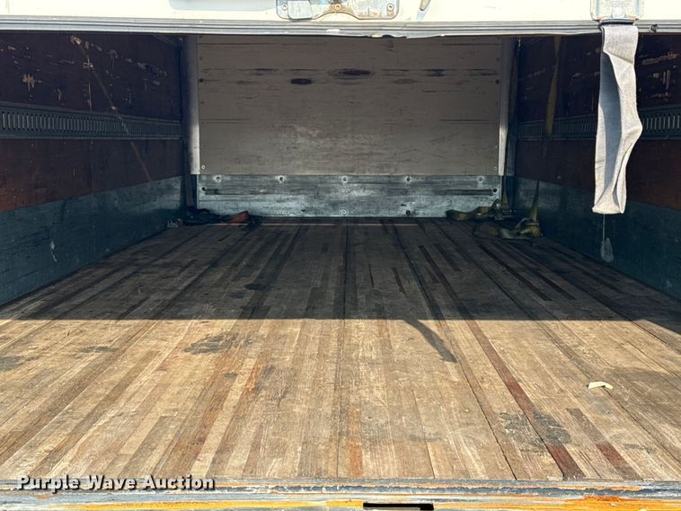 image for item EG6125 2013 Ford F650 Super Duty box truck