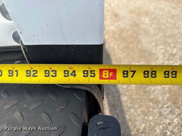 image for item EG6125 2013 Ford F650 Super Duty box truck