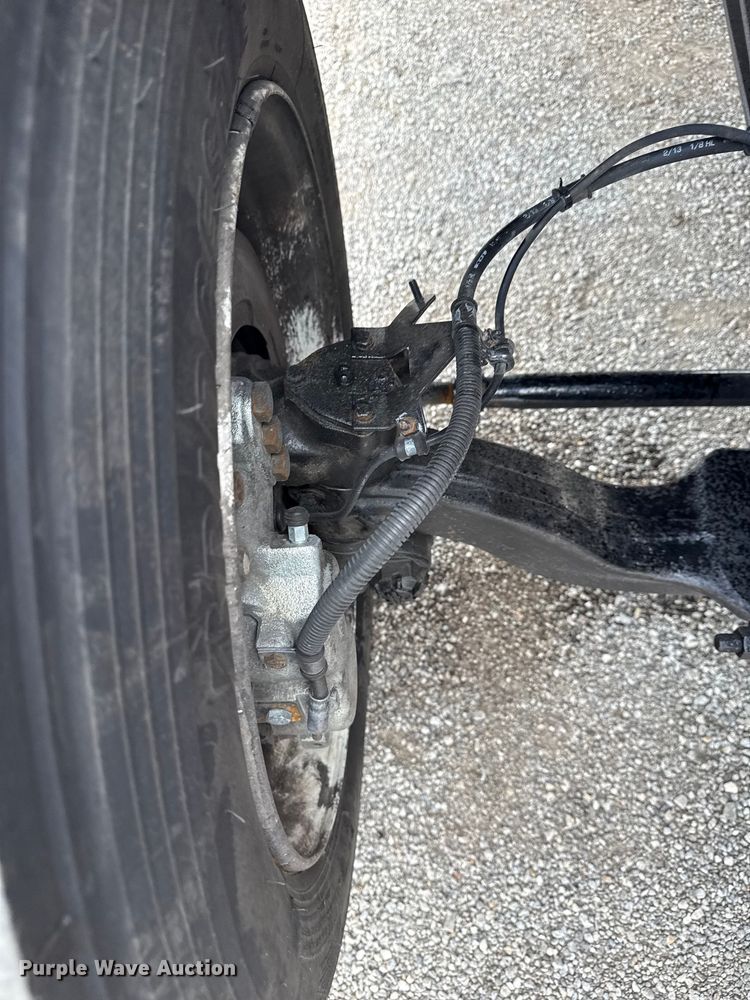 image for item EG6125 2013 Ford F650 Super Duty box truck