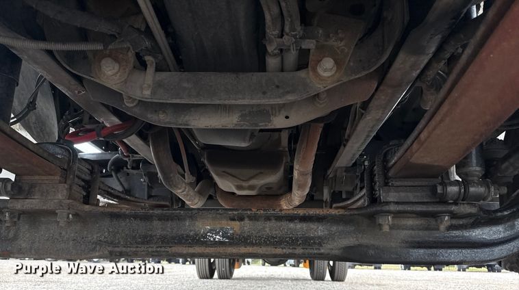 image for item EG6125 2013 Ford F650 Super Duty box truck