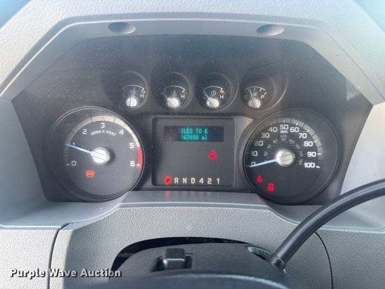 image for item EG6125 2013 Ford F650 Super Duty box truck