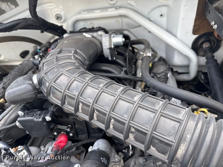 image for item EG6125 2013 Ford F650 Super Duty box truck