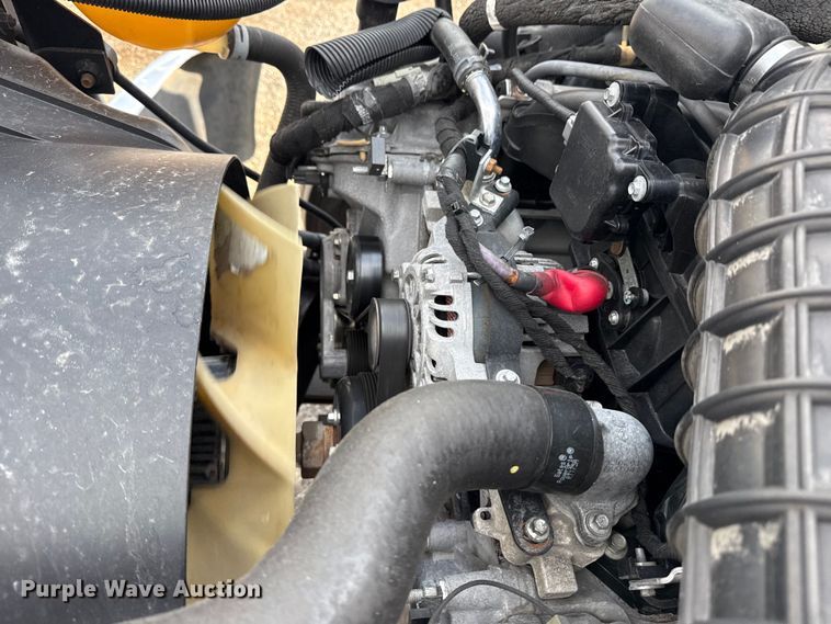 image for item EG6125 2013 Ford F650 Super Duty box truck