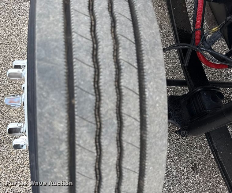 image for item EG6125 2013 Ford F650 Super Duty box truck