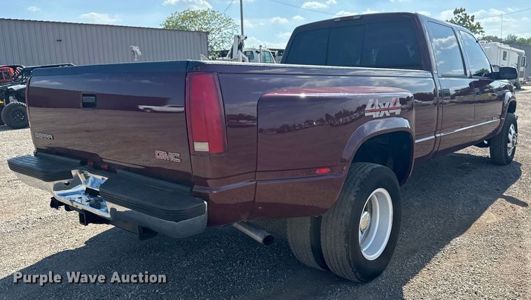 image for item EG6141 1998 GMC Sierra 3500 Crew Cab pickup truck