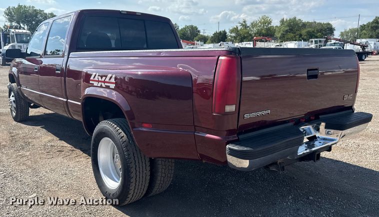 image for item EG6141 1998 GMC Sierra 3500 Crew Cab pickup truck