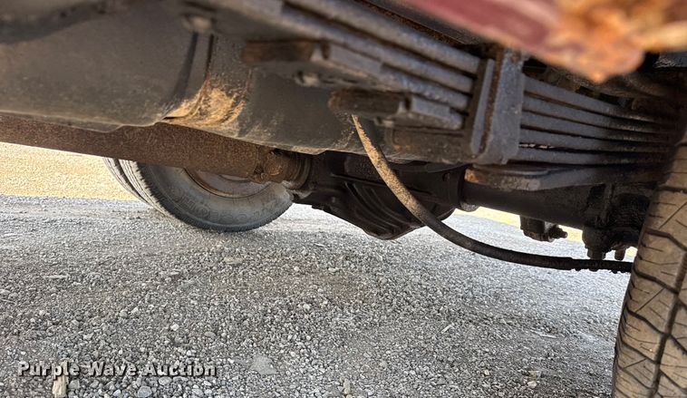 image for item EG6141 1998 GMC Sierra 3500 Crew Cab pickup truck