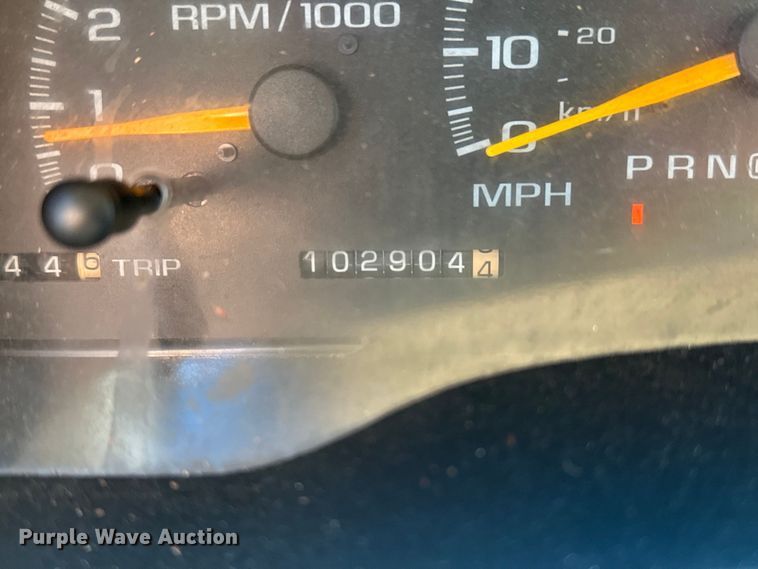 image for item EG6141 1998 GMC Sierra 3500 Crew Cab pickup truck