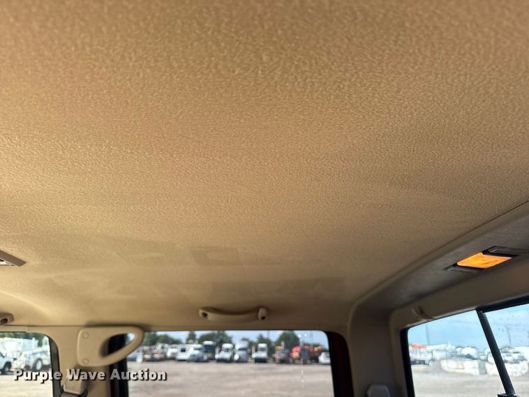 image for item EG6141 1998 GMC Sierra 3500 Crew Cab pickup truck