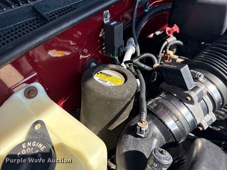 image for item EG6141 1998 GMC Sierra 3500 Crew Cab pickup truck